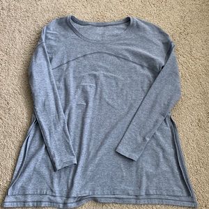 Lululemon Hit Unwind long sleeve shirt size 6 Grey